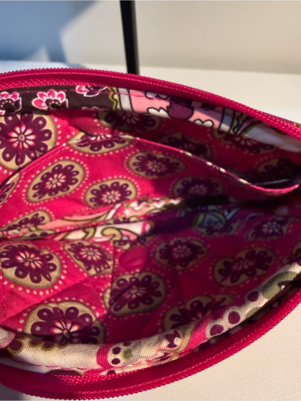 NWOT Vera Bradley Very Berry Paisley Shoulder Bag & Matching Wristlet Wallet Set - Picture 2 of 8